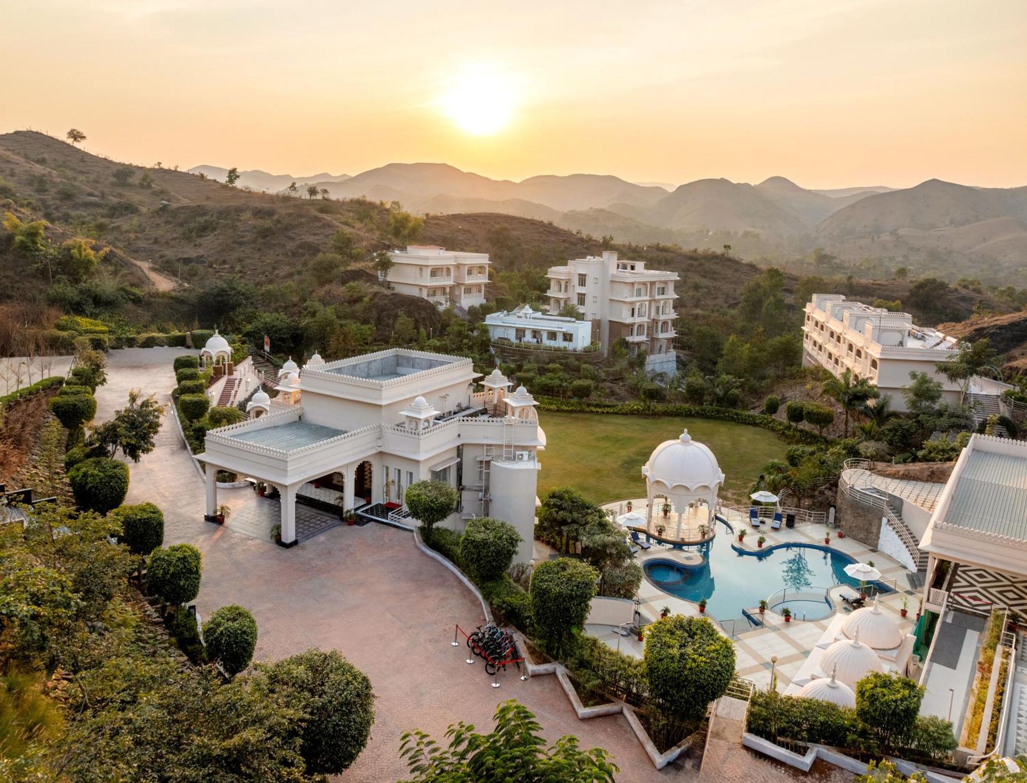 Sayaji Resorts & Spa Udaipur Ngoại thất bức ảnh