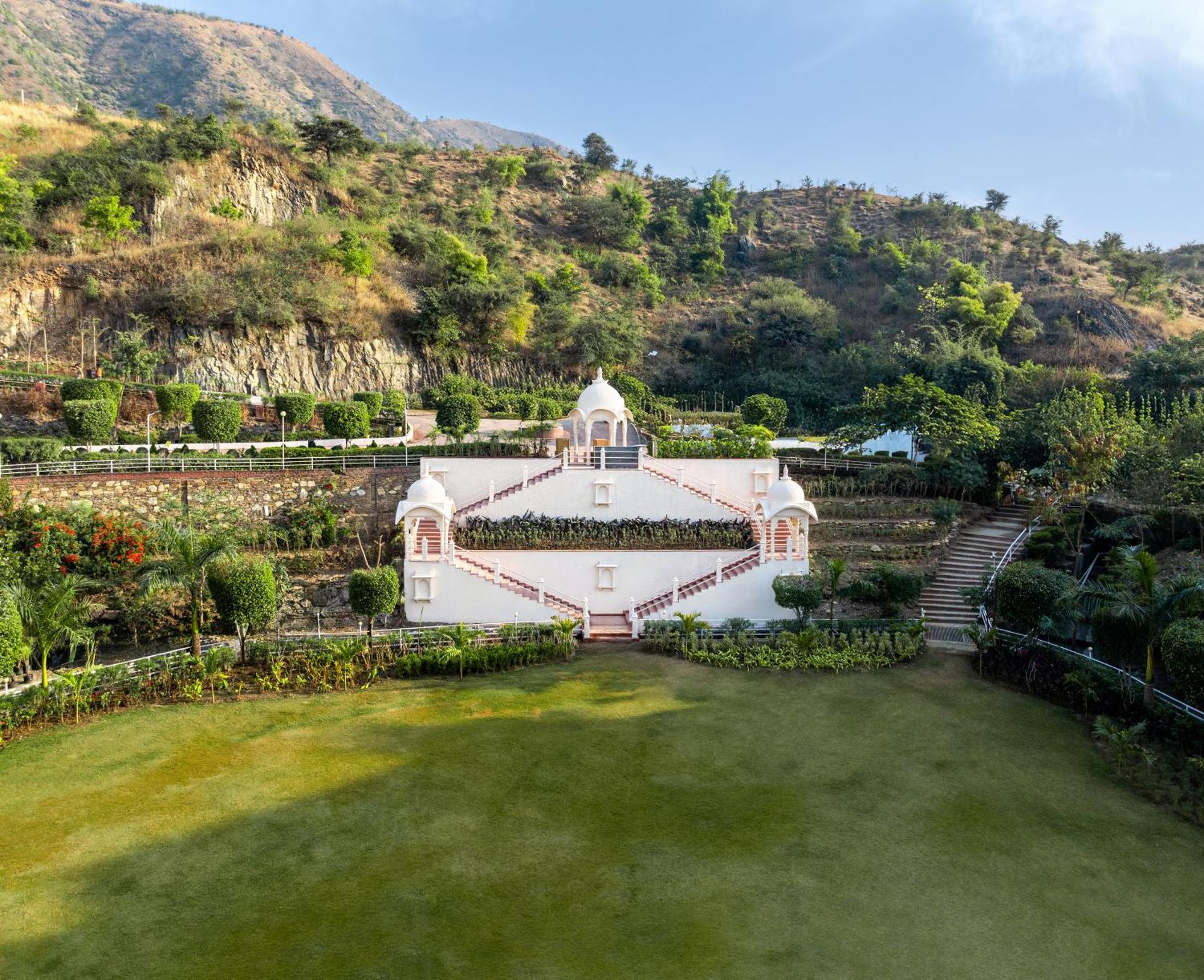 Sayaji Resorts & Spa Udaipur Ngoại thất bức ảnh