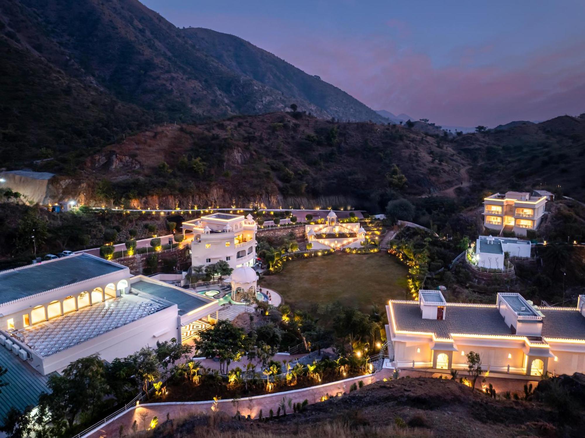Sayaji Resorts & Spa Udaipur Ngoại thất bức ảnh